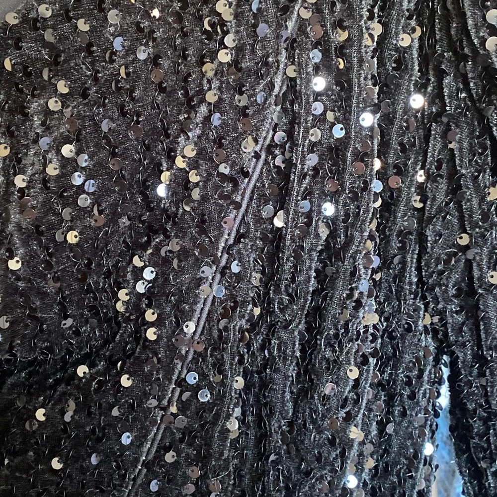 Missord Black Sequin One-Shoulder Gown - Picture 6 of 6